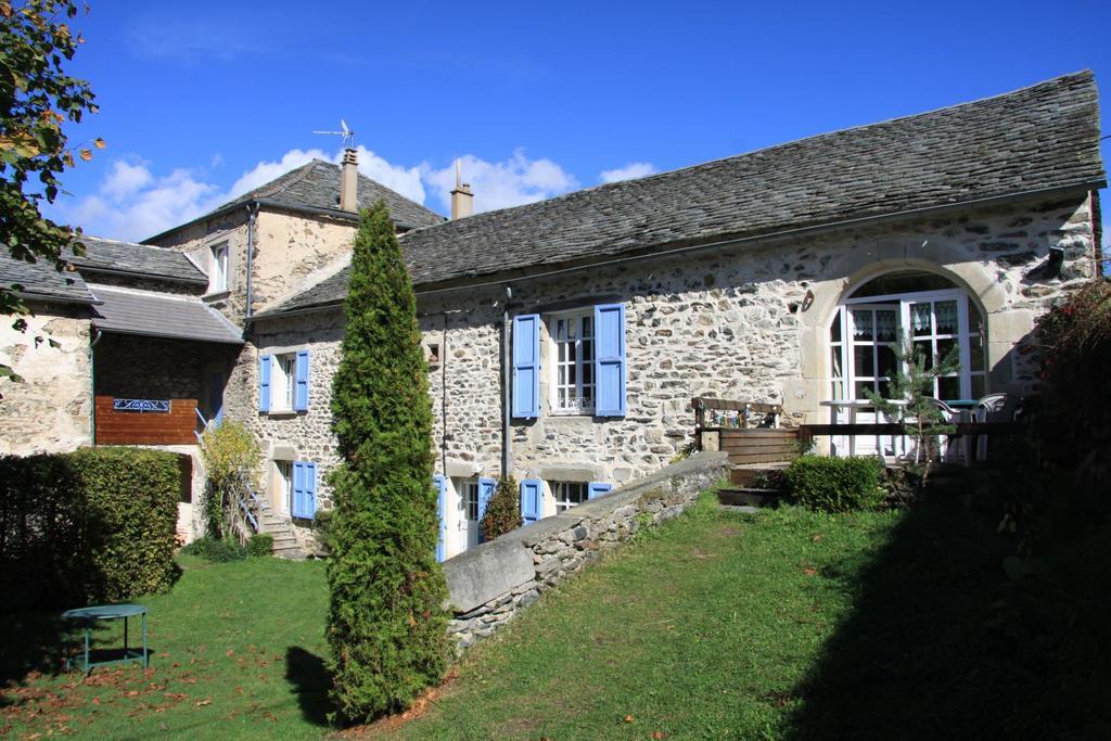Gite La Parenthese Saint-Hostien Exteriör bild